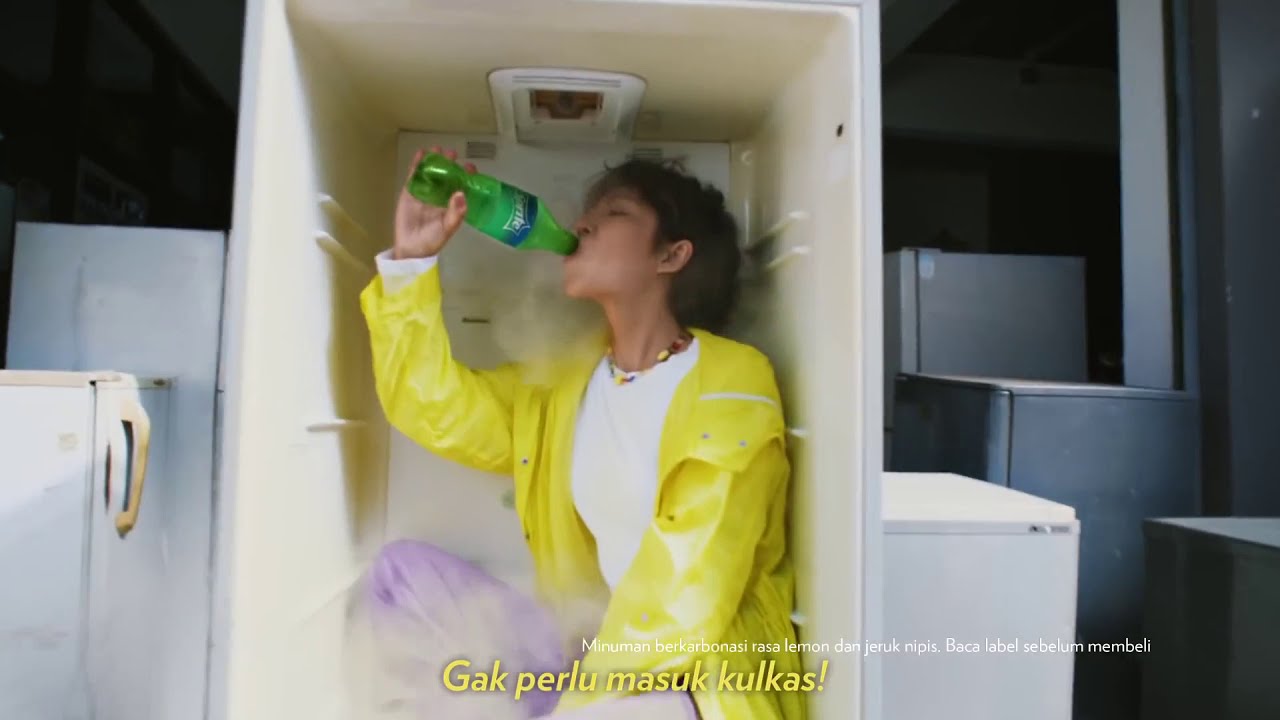 [TVC] Iklan Sprite Baru Usaha Nyatanya Nyegerin Gerah NoBokiS (masuk kulkas semprot air nyebur) 2020